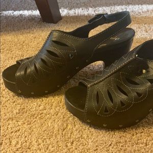 Dansko black leather shoe sandal